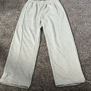 Baggy Grey sweatpants really comfortable not used a single time brand new